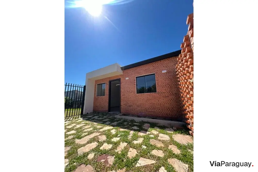 Dúplex en venta en Capiatá con 2 dormitorios