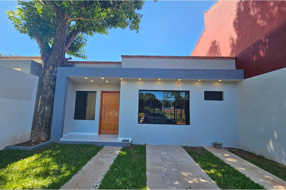 Dúplex en venta en Capiatá con jardín y 3 dormitorios