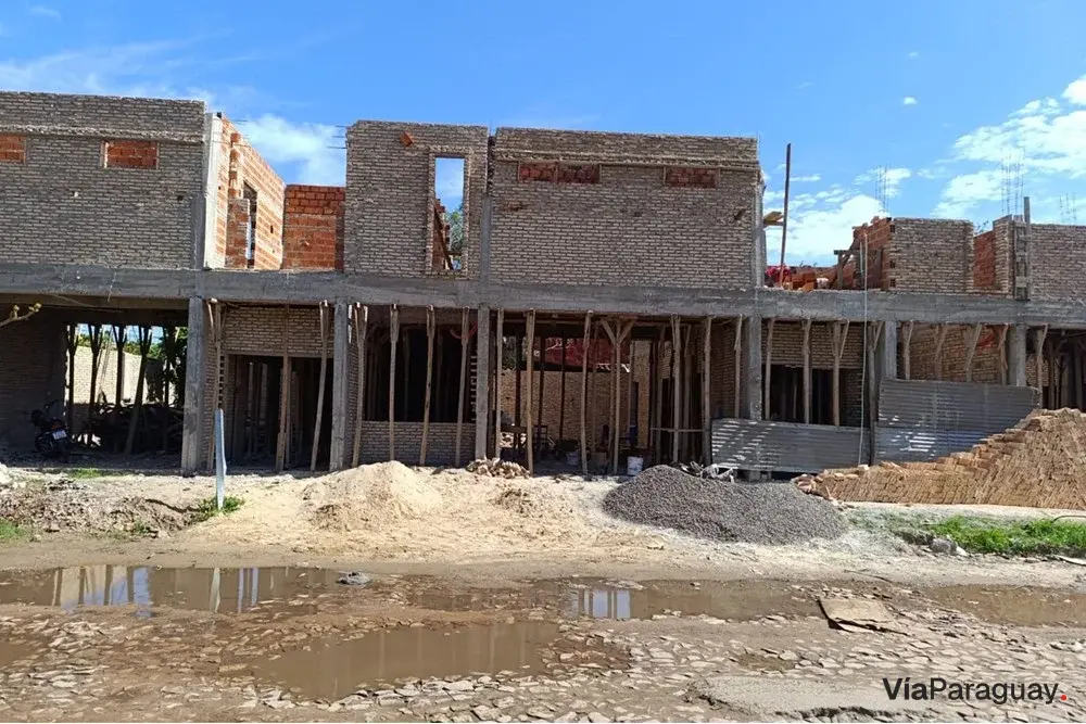 Duplex à venda em Fernando de la Mora, Central