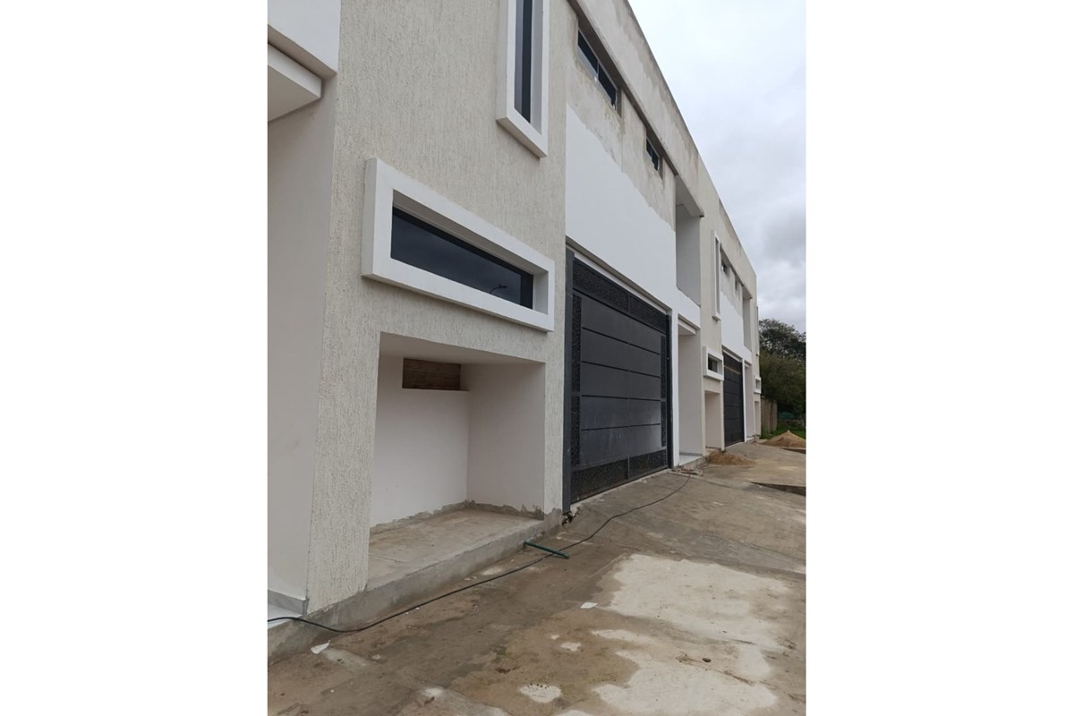 Duplex for sale in Fernando de la Mora, Laguna Grande