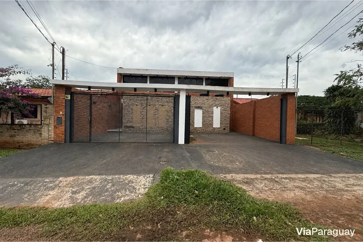 Duplex for sale in Laurelty, San Lorenzo