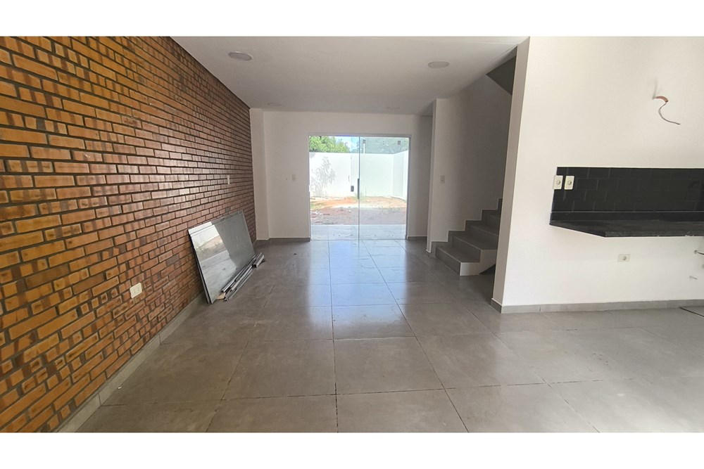 Duplex for sale in Loma Merlo, Luque