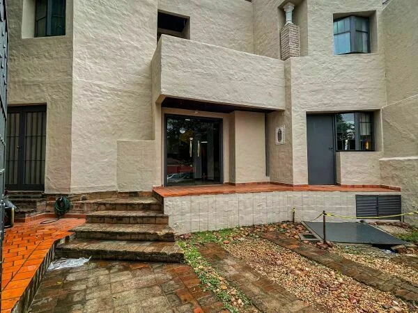 Duplex à venda em Los Laureles, Assunção