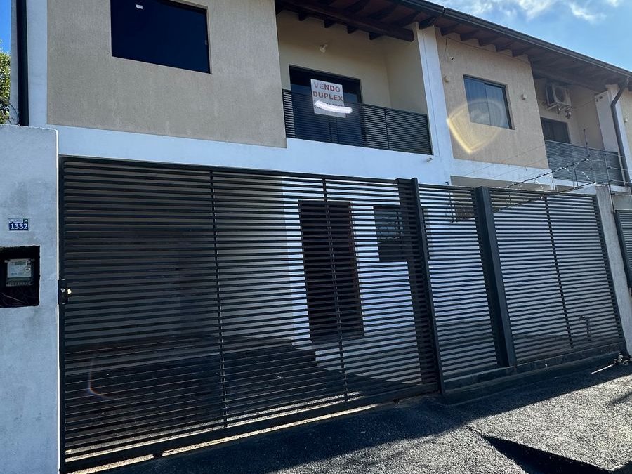 Dúplex en venta en Mbocayaty, Villa Elisa | 3 dormitorios