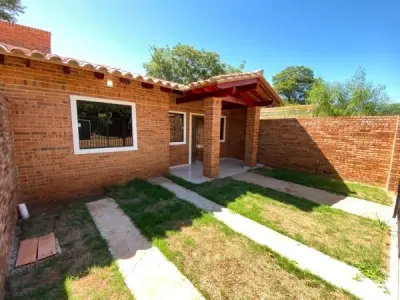 Duplex novo à venda em Ñemby — 2 quartos, 2 banheiros