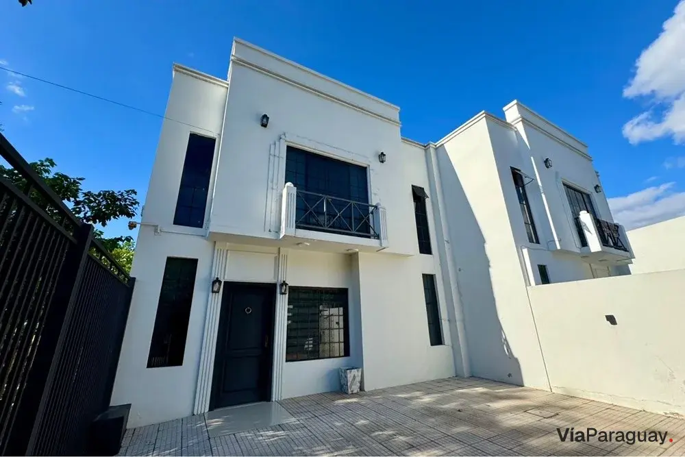 Dúplex en venta en Parques del Yacht, Lambaré