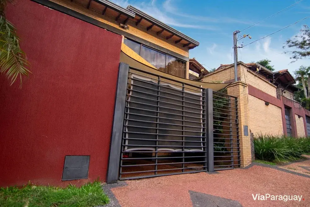Duplex à venda em Santo Domingo, Lambaré