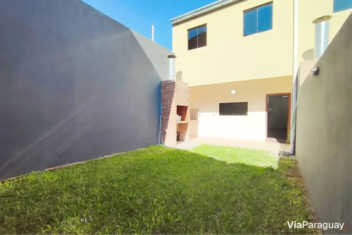 Duplex à venda em Villa Elisa, Central