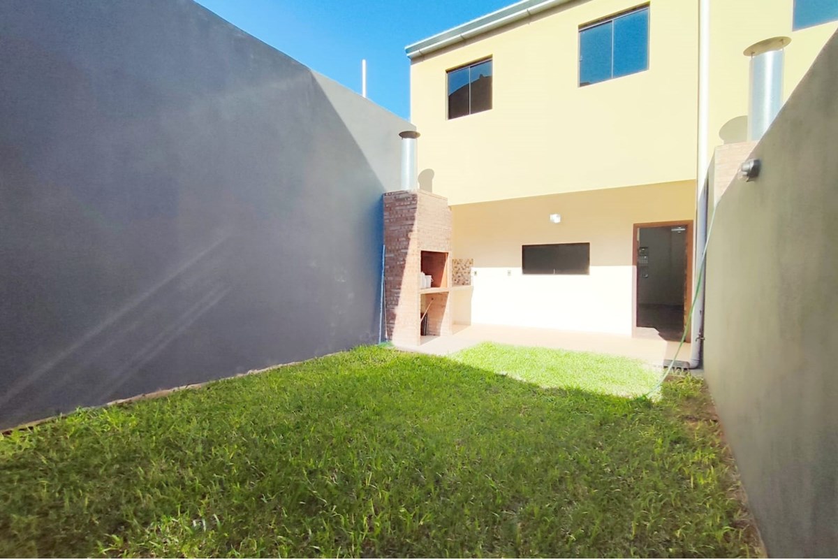 Duplex à venda em Villa Elisa, Central
