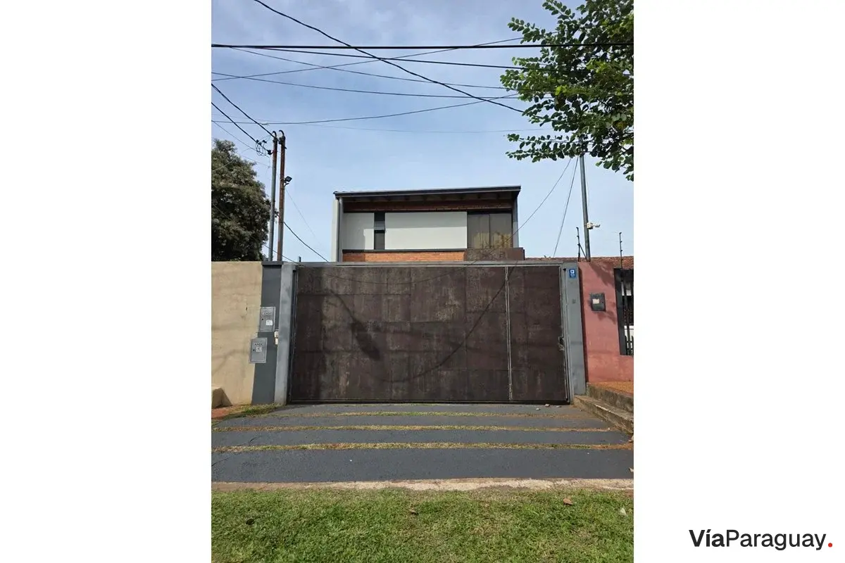 Dúplex moderno estilo industrial en venta en San Lorenzo