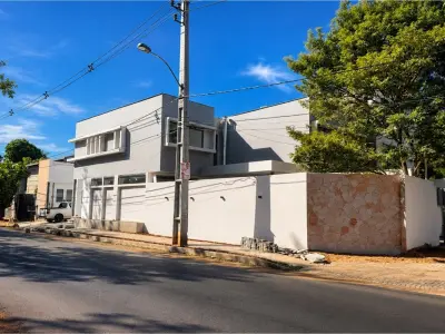 Dúplex premium à venda com piscina em Luque