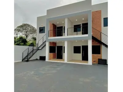 Apartamento tipo duplex à venda em Luque, Loma Merlo