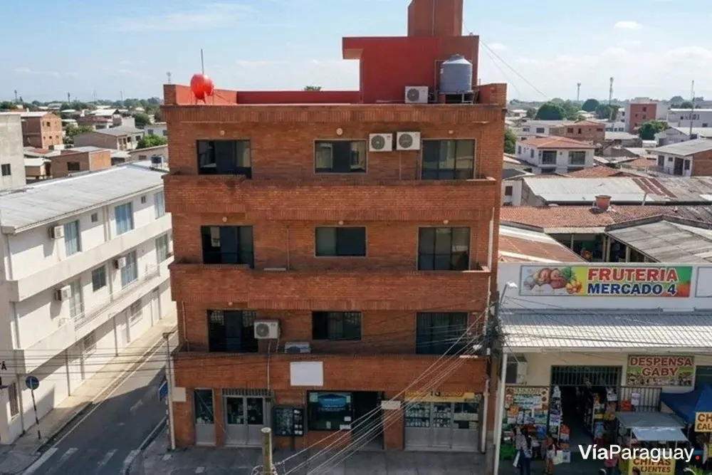 Edifício comercial à venda em Pettirossi, Assunção