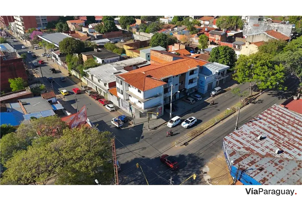 Edifício comercial à venda em Pettirossi, Assunção