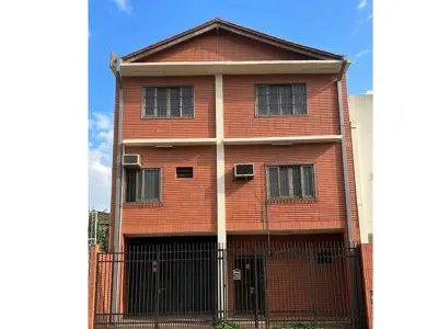 Edifício comercial multiuso à venda em Pettirossi, Assunção
