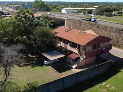 Edifício comercial e residencial à venda em Limpio