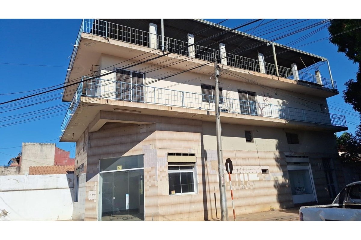 Edifício comercial e residencial à venda em San Vicente
