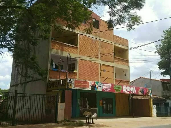 Edifício com renda ativa à venda – Fernando de la Mora
