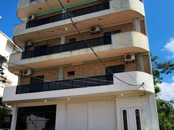 Edifício com renda à venda no Paraná Country Club, Hernandarias