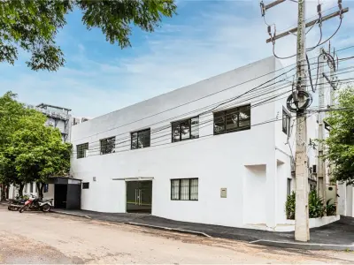 Edifício corporativo à venda em Fernando de la Mora