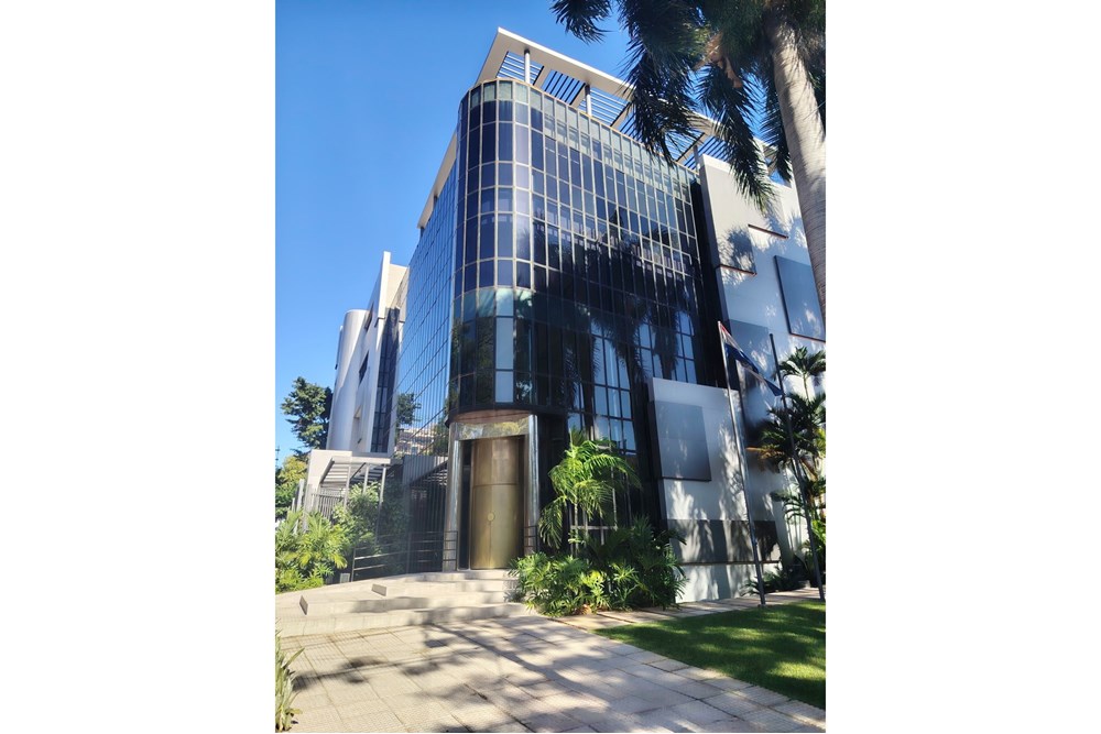 Finansud corporate building for sale in Recoleta