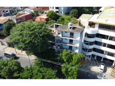 Four-story building for sale in San Vicente, Asunción