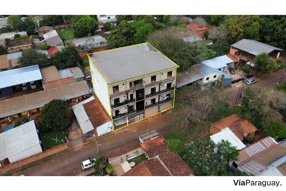 Edificio en venta con 10 departamentos en Hernandarias