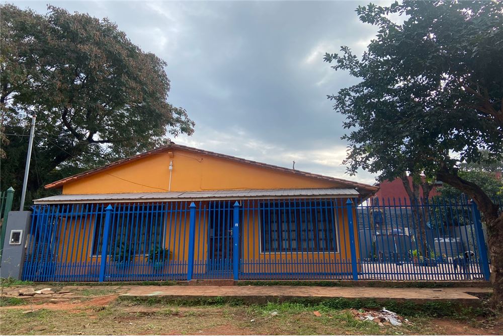 Casa en esquina en venta en Isla Bogado, Luque