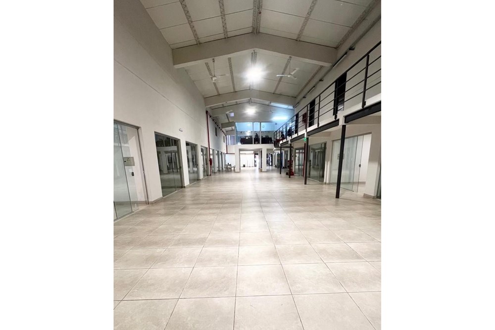 Espaço para alugar em galeria, San Lorenzo