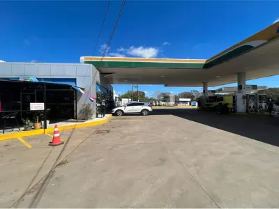 Estación de servicio en venta en Ypané, Central