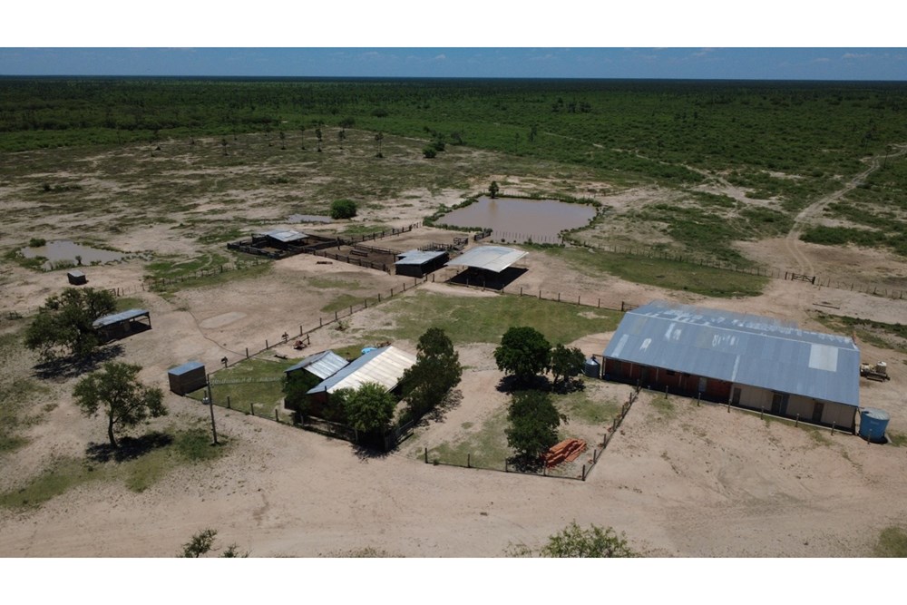 Cattle ranch for sale in Presidente Hayes, Fortín Caballero