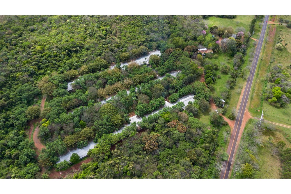 Operational poultry farm for sale in Itacurubí de la Cordillera