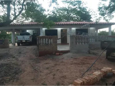 Granja à venda em Isla Ybaté, Carapeguá