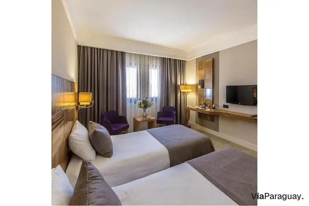 Quarto à venda no Hotel Ramada, Mariano Roque Alonso