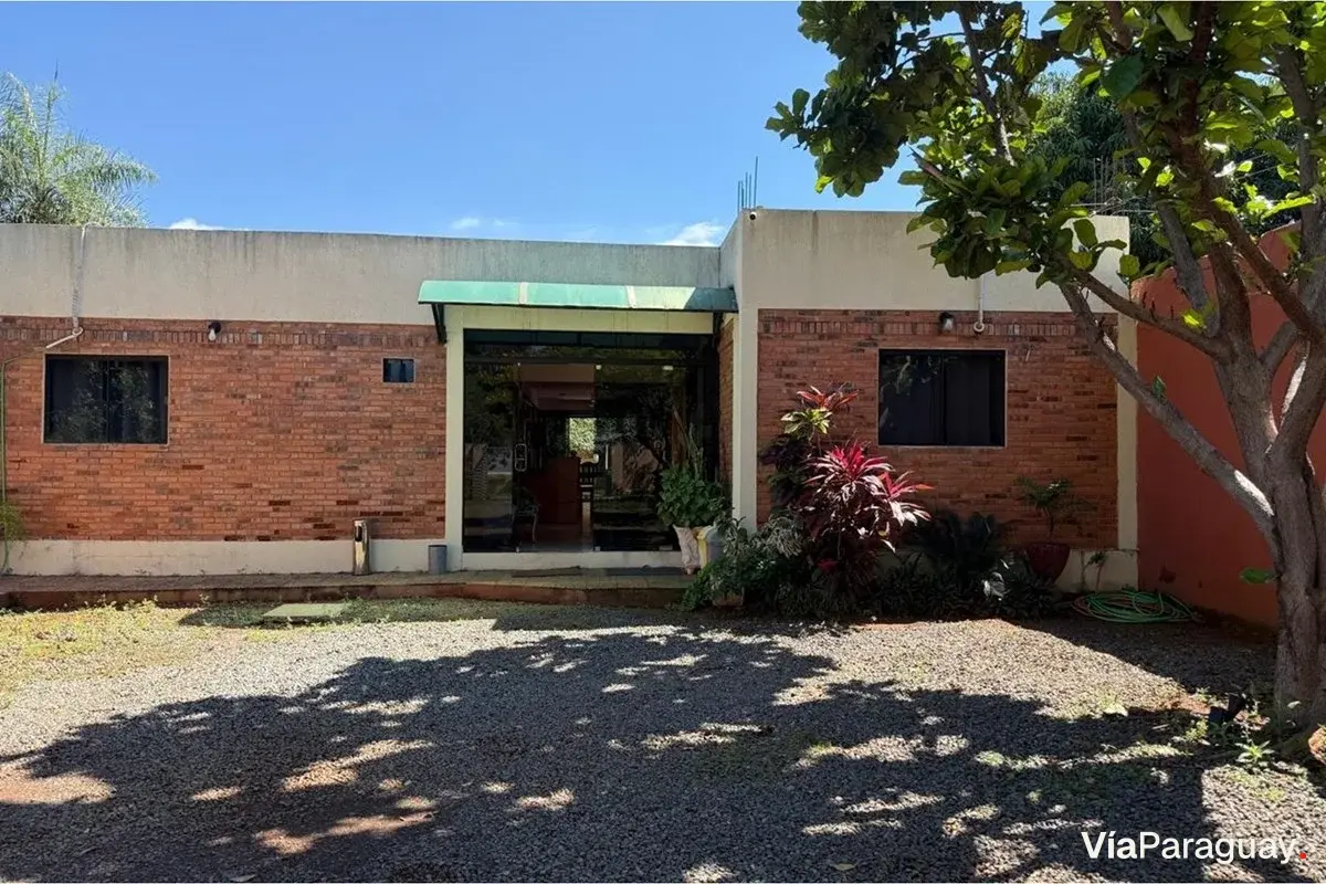 Hotel for sale in Villeta, Central