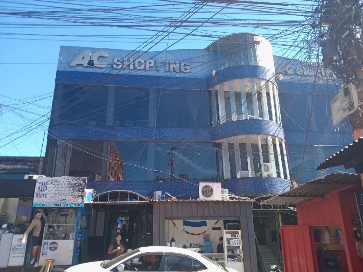 Loja comercial com 3 ambientes no Shopping A&C, Mercado 4