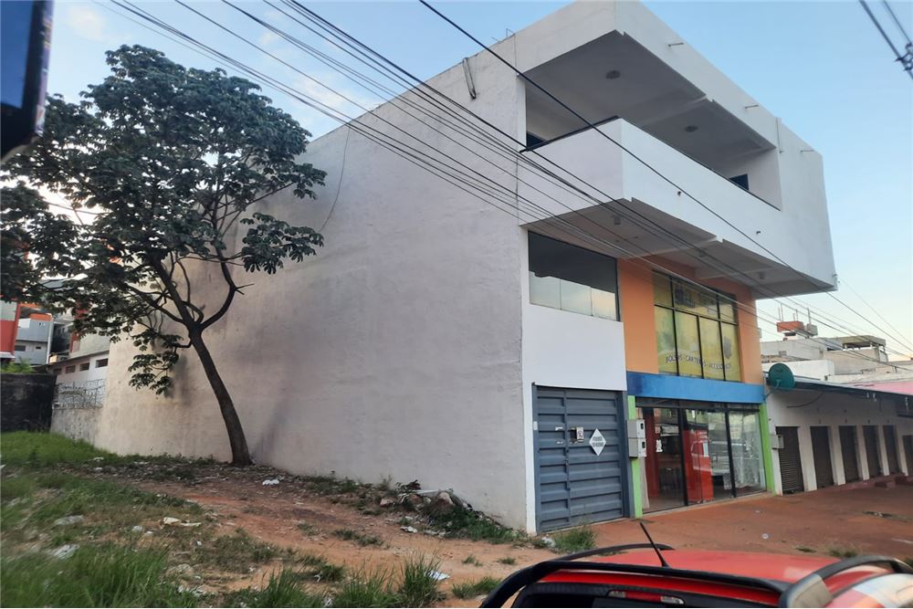 Local comercial com residência à venda em Ciudad Nueva