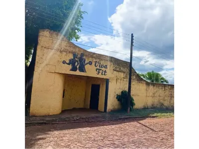 Espaço comercial para alugar em Fram, Itapúa