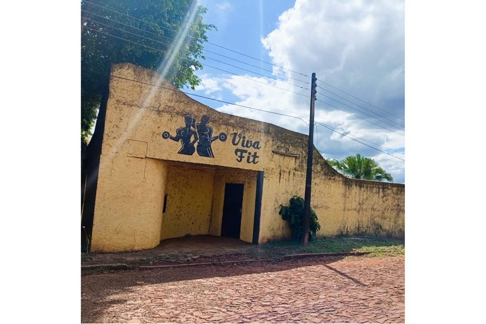 Espaço comercial para alugar em Fram, Itapúa