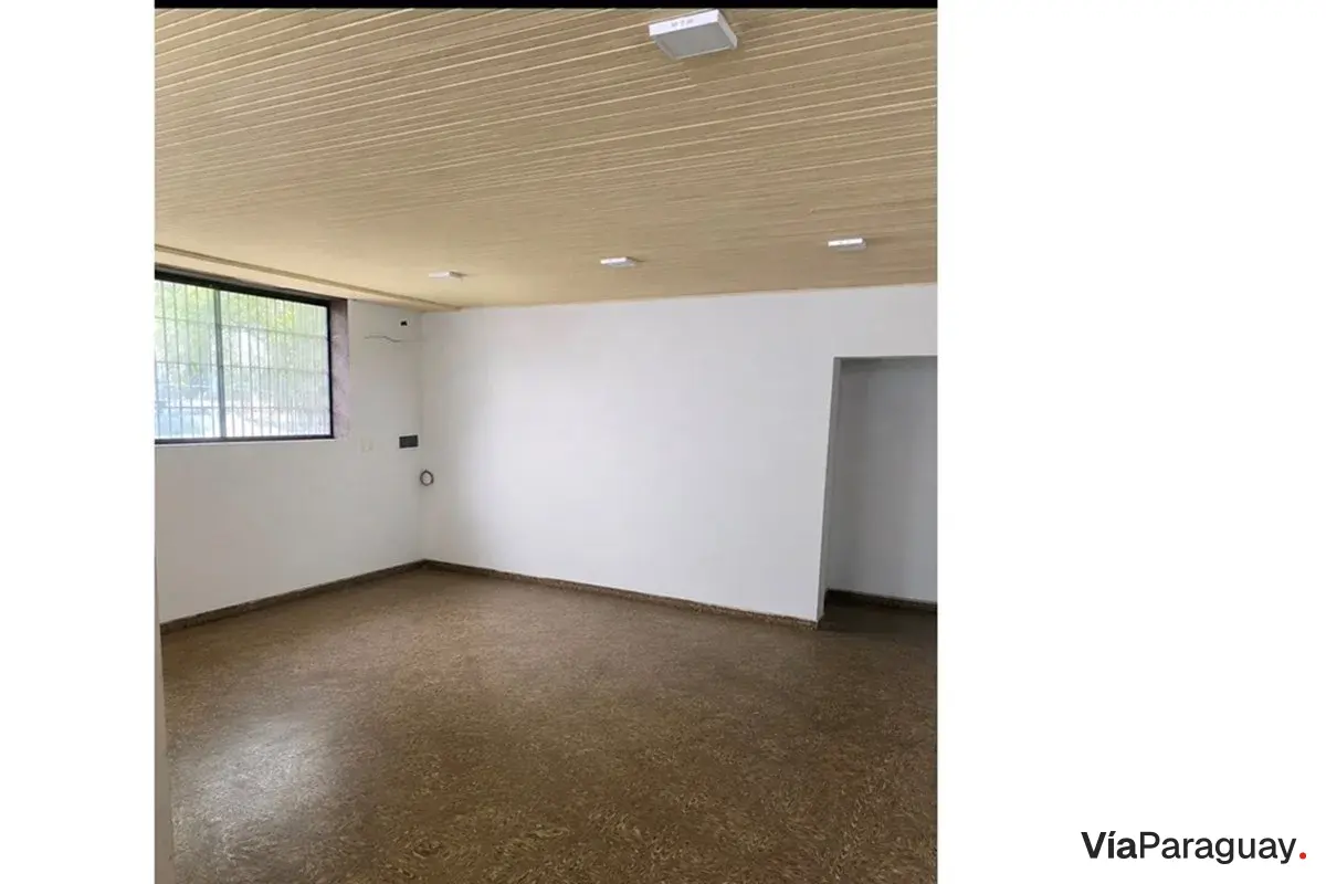 Commercial space for rent in Pettirossi, Asunción