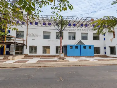 Local comercial en alquiler sobre Av. Artigas, Asunción