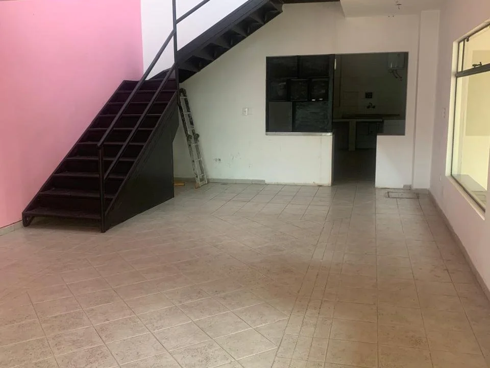 Local comercial en alquiler sobre Avda. Boggiani, Asunción