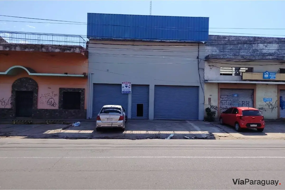Local comercial en alquiler sobre Eusebio Ayala - 300 m²