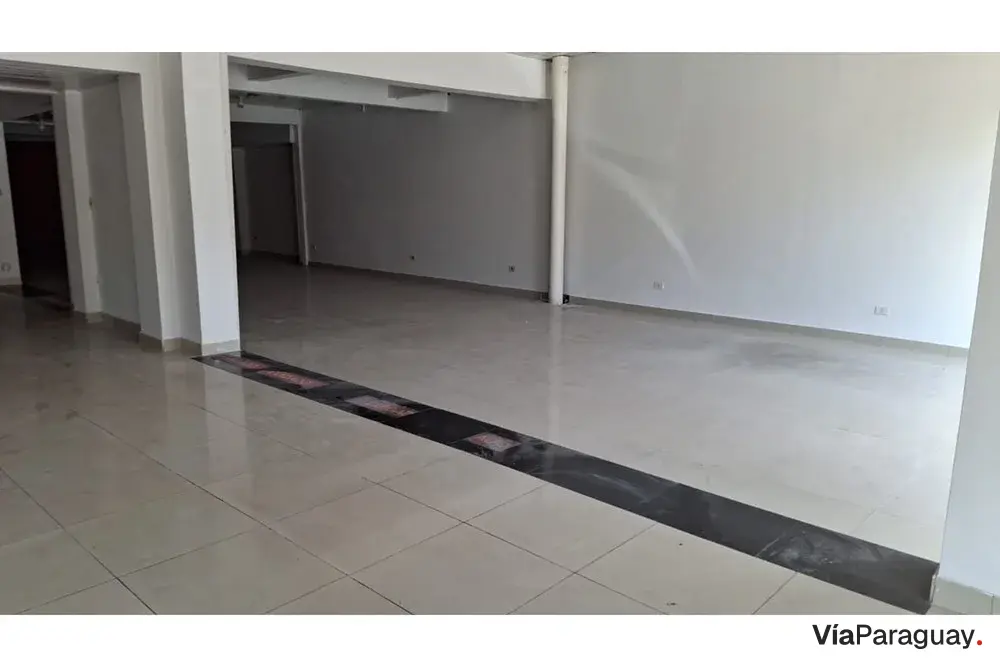 Local comercial en venta sobre Avda. Eusebio Ayala