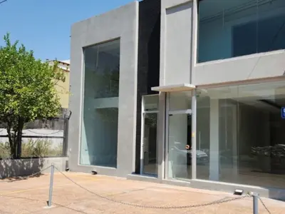Commercial space for sale on Senador Long, Carmelitas