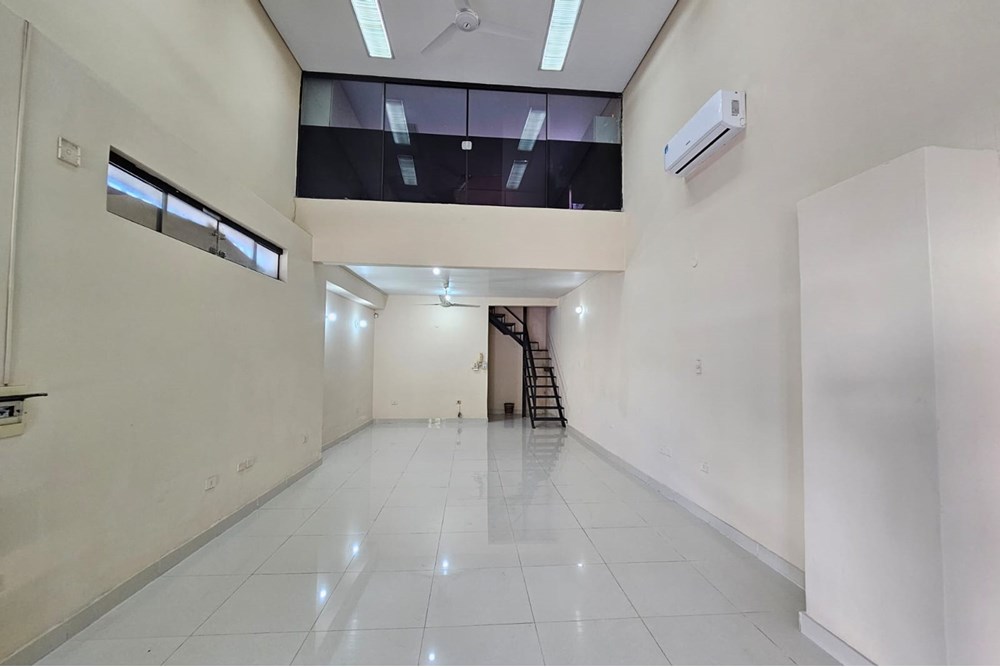 Local comercial ou depósito para alugar no Barrio Obrero