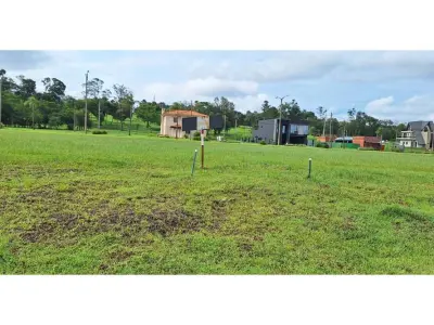 Lote à venda em condomínio fechado La Trinidad, Encarnación