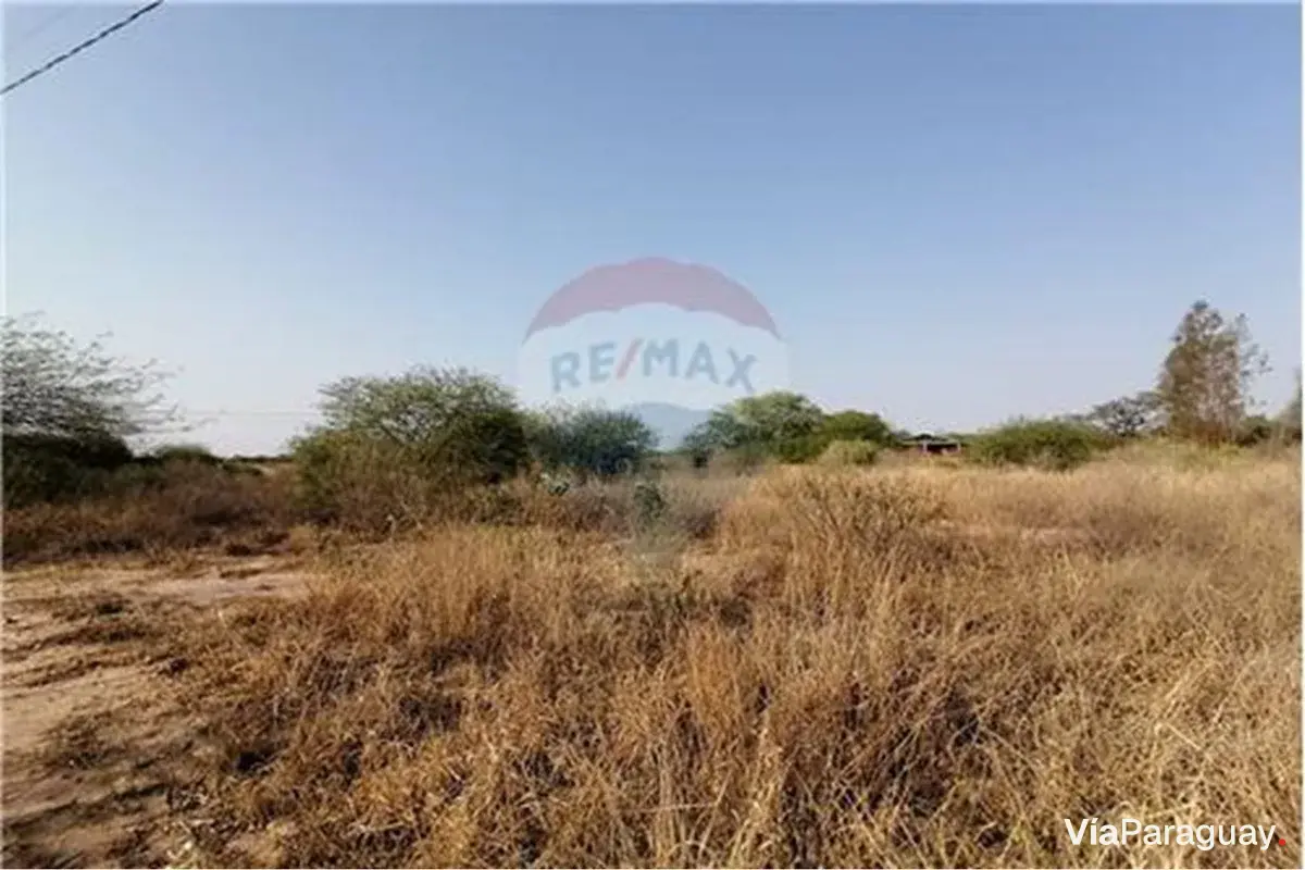 Land for sale in Kleefeld, Loma Plata