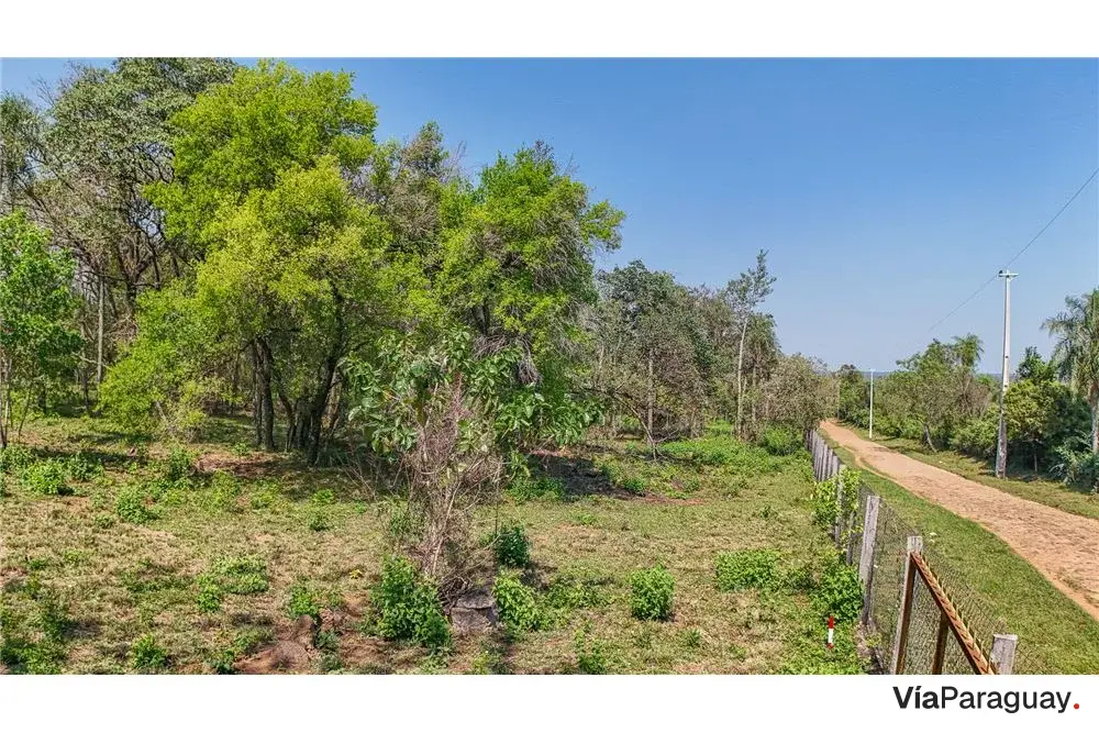 Lotes à venda perto da rota Luque - Sanber
