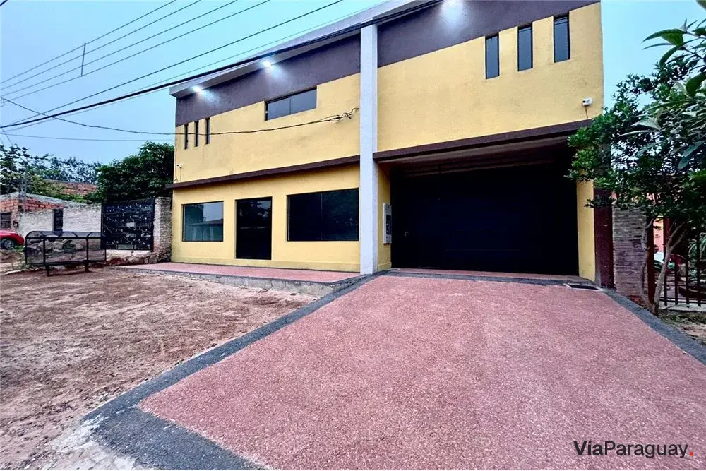 Monoambiente novo para alugar em Limpio